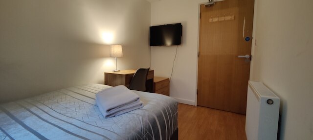 リバプール ステイズ - シティ センター ルームズ