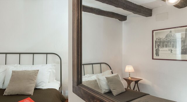 アルコ・イン・パンテオン・アパートメント