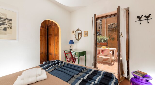 アルコ・イン・パンテオン・アパートメント