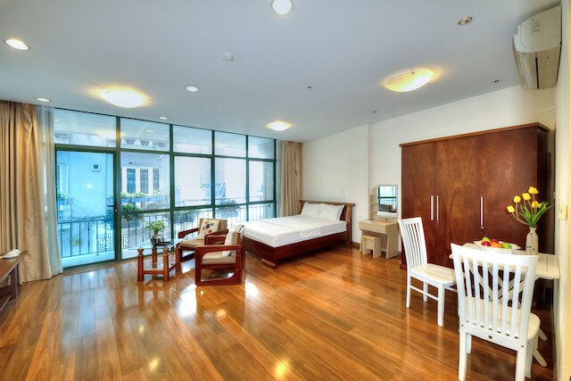 レイクウッド ハウス