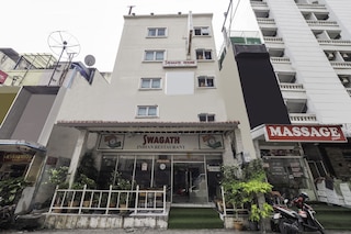 OYO 75362 スワガス ホーム