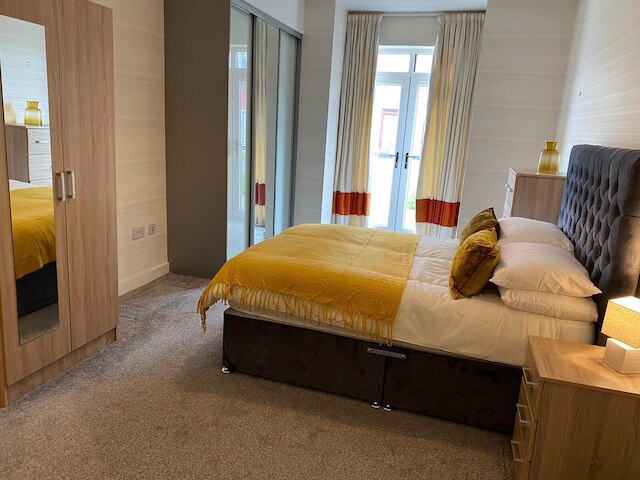 リバーサイド ゲッタウェイ 2 ベッドルーム