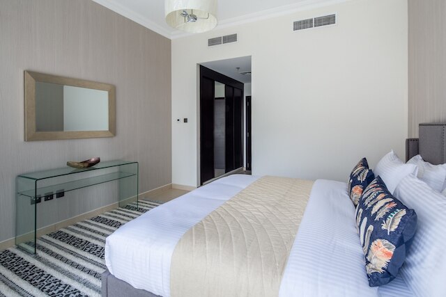 ラビッシュ3 ベッドーム ウィズ スチュディ イン ダウンタウン ドバイ