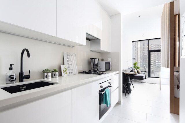 モダン & アドラブル スタジオ W/ スペクタキラー ブルジ カリファ ビューズ!