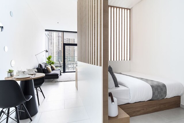 モダン & アドラブル スタジオ W/ スペクタキラー ブルジ カリファ ビューズ!