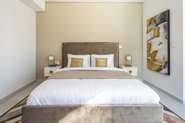 モダン + ミニマリスト ベッドルーム イン ブルジュ カリファ ブールバード !