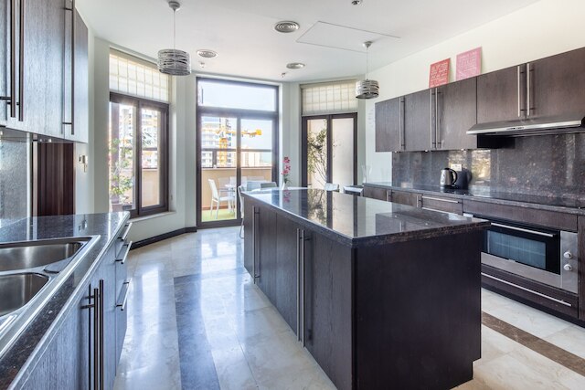 プレミアム スカイ ハイ 3ベッBルRム ペントハウス イン フェアモント ノース レジデンス