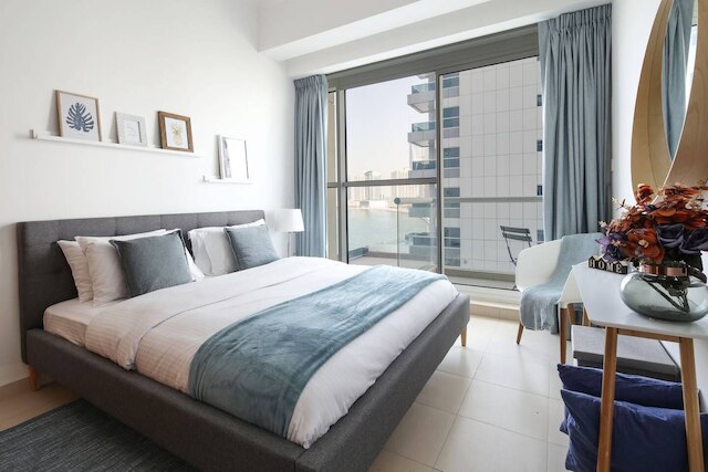 モダン アンド スタイリッシュ1 ベッドルーム イン ビジネス ベイ
