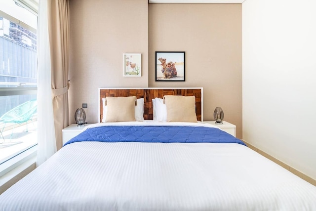 プラッシュ 3 3ッドーム ス/ スタディ イン プライム ディストリクト - ダウンタウン ドバイ !