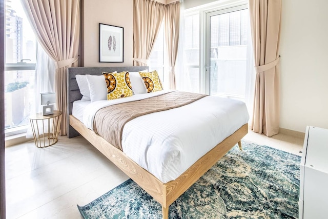 プラッシュ 3 3ッドーム ス/ スタディ イン プライム ディストリクト - ダウンタウン ドバイ !