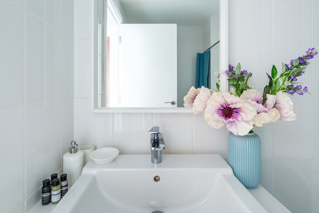 ラスティック アンド バイブラント スタジオ アパートメント イン ダウンタウン ドバイ