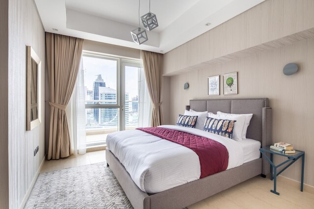 リッチ & バイブラント 2ベッドルー ウィズ スチュディ イン ダウンタウン ドバイ