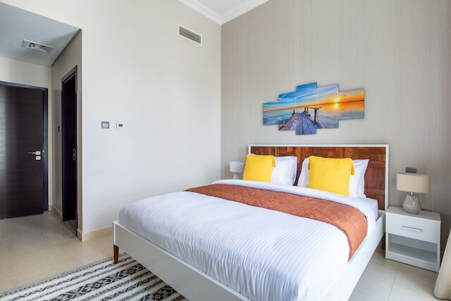 リッチ & バイブラント 2ベッドルー ウィズ スチュディ イン ダウンタウン ドバイ