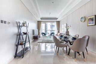 リッチ & バイブラント 2ベッドルー ウィズ スチュディ イン ダウンタウン ドバイ