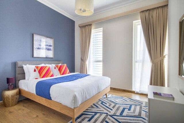 スタニング2 ベッドルーム ウィズ スチュディ イン プライム ダウンタウン ドバイ - スリープス 5!