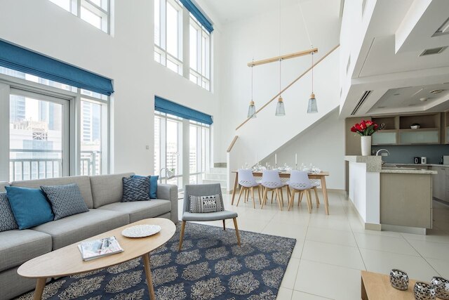 ユニーク + スタニング2ベッドルーム ロフト イン ダウンタウン ドバイ !