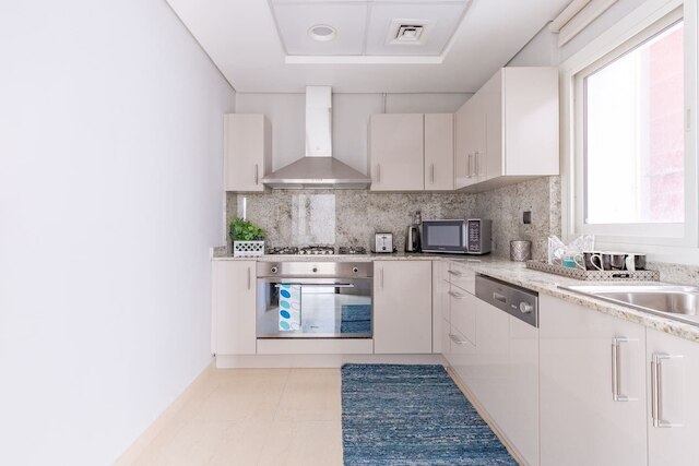 スーパーブ & インコンパラブル 2 2ッドルーム ウィズ スタュディ イン ザ ハート オブ ダウンタウン ドバイ !