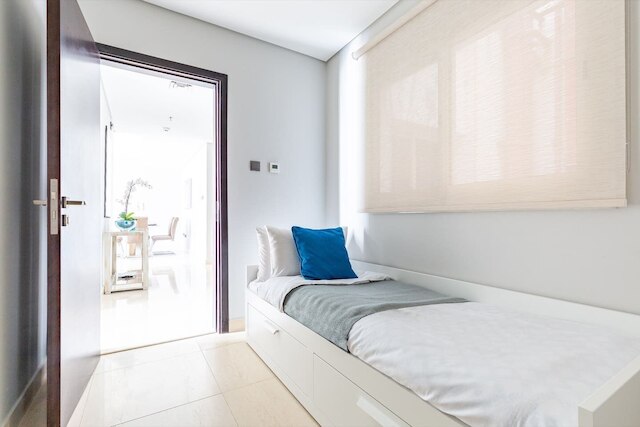 スーパーブ & インコンパラブル 2 2ッドルーム ウィズ スタュディ イン ザ ハート オブ ダウンタウン ドバイ !