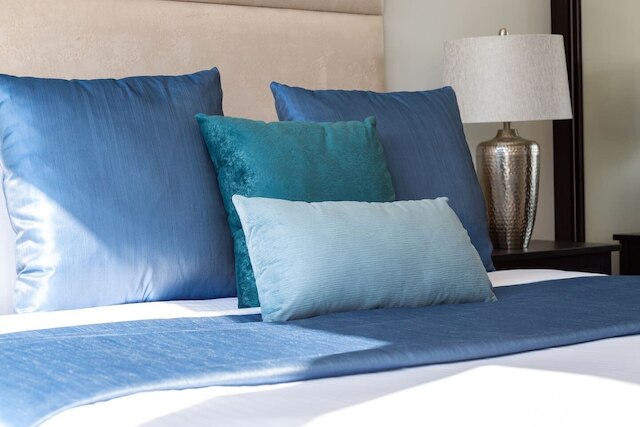 スーパーブ & インコンパラブル 2 2ッドルーム ウィズ スタュディ イン ザ ハート オブ ダウンタウン ドバイ !