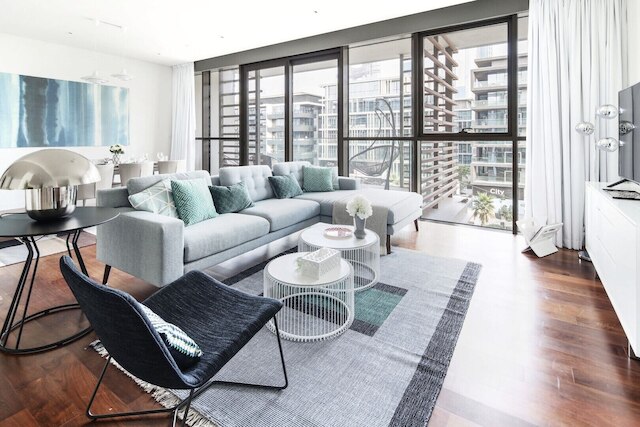 スタニング アンド プレミアム 3 ベッドルーム イン ザ ハート オブ シティ ウォーク