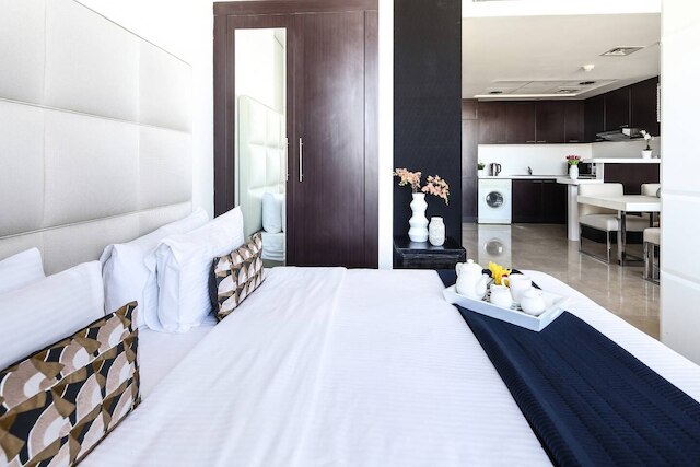 スタイリッシュ アンド ライト スタジオ イン ディフC!