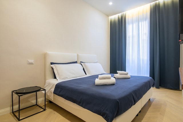 ラグジュアリー ブルー ドゥオーモ バイ メガ