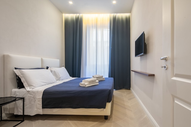 ラグジュアリー ブルー ドゥオーモ バイ メガ