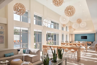 エレメント オーランド インターナショナル ドライブ