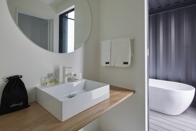 GALLERY HOTEL DISTORTION 9