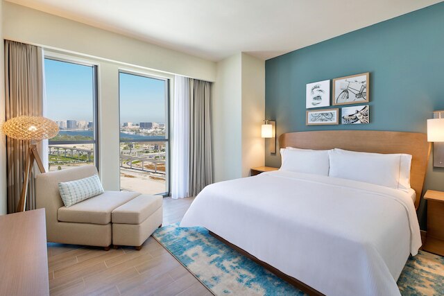 エレメント アル ジャッダフ ドバイ