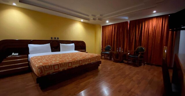 ホテル エスカラ シグロ XXI