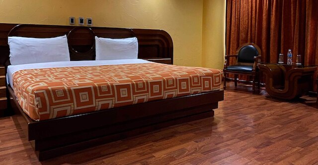 ホテル エスカラ シグロ XXI