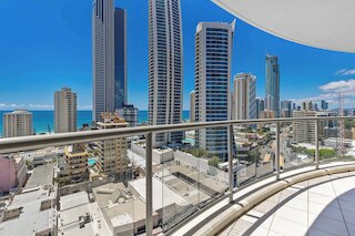 タワーズ オブ シェブロン - プライベート アパートメンツ