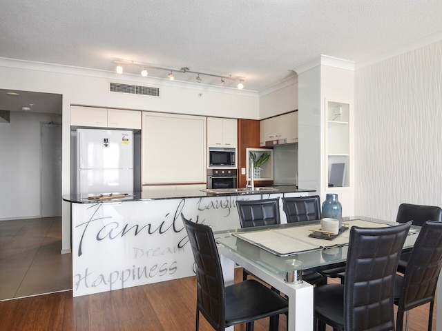 タワーズ オブ シェブロン - プライベート アパートメンツ