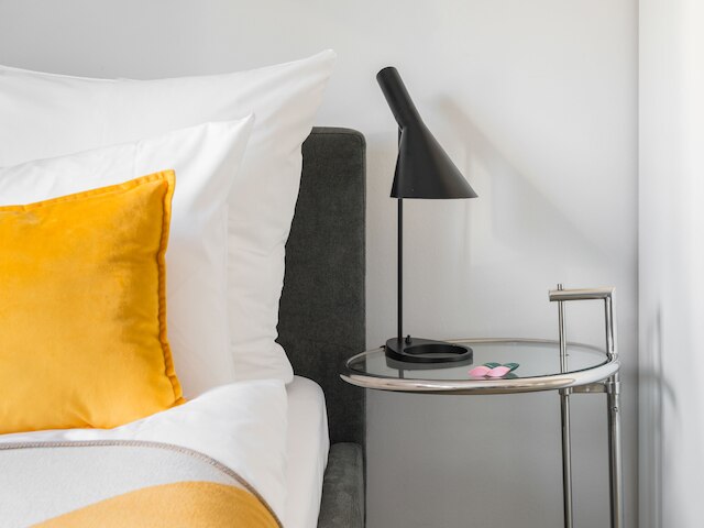 ヌマ フランクフルト ブラウ