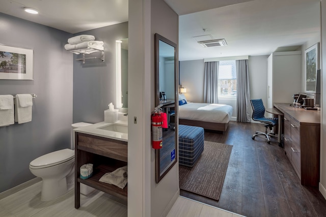 カラー ステート カレッジ タペストリー コレクション バイ ヒルトン