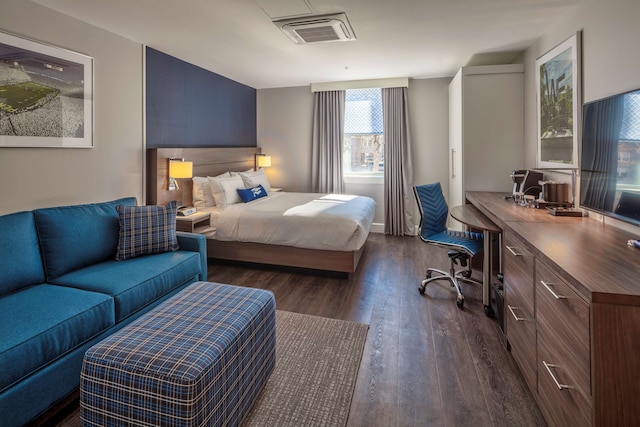 カラー ステート カレッジ タペストリー コレクション バイ ヒルトン