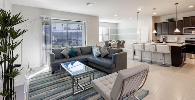 8912 PRー - ノン レンティング ジュライ  72022 ウィンザー アット ウエストサイド