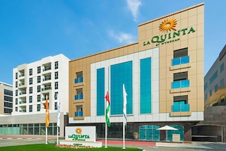 ラ キンタ バイ ウィンダム ドバイ ジュメイラ