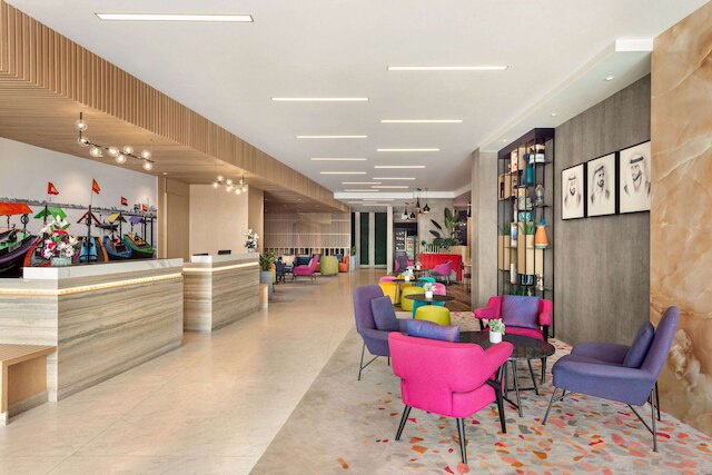 ラ キンタ バイ ウィンダム ドバイ ジュメイラ