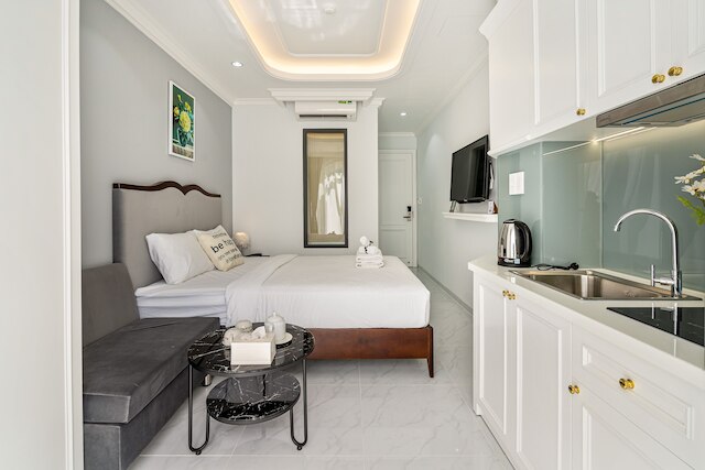 ザ ロイヤル ホーミーズ - フー ミー フン