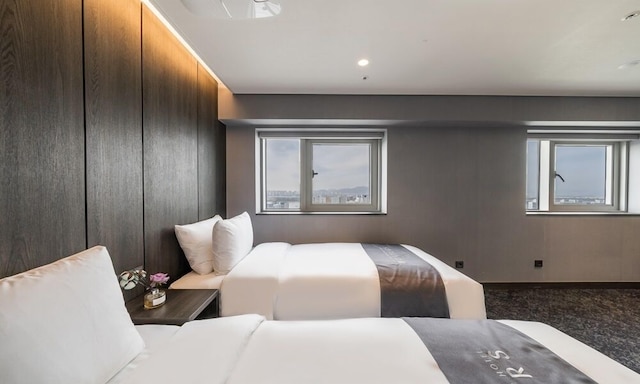 Layers Hotel Busan Hadan