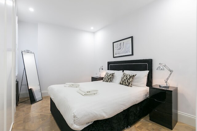 アーバン シック - シャフーツベリー