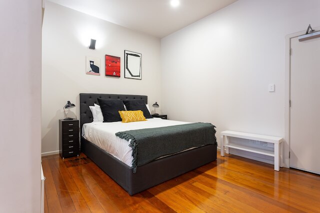 トゥードルズ チャラクタフル ロフト オン ローン ストリート