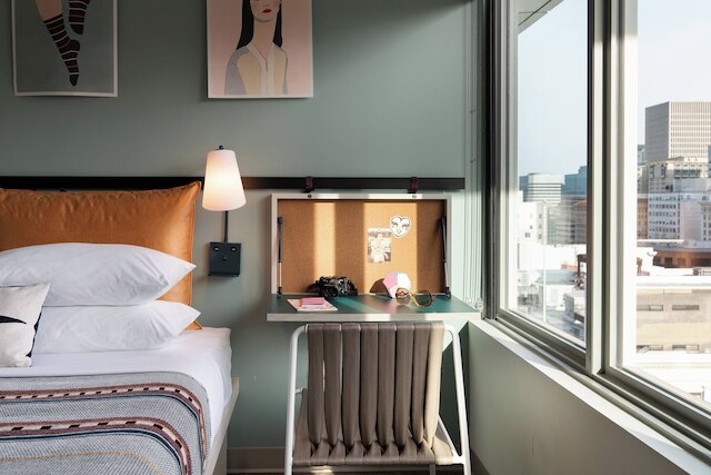 モクシー ポートランド ダウンタウン