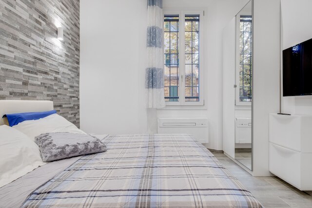 ボログニーナ チントロ スタツィオーネ アパートメント