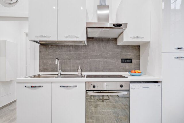 ボログニーナ チントロ スタツィオーネ アパートメント