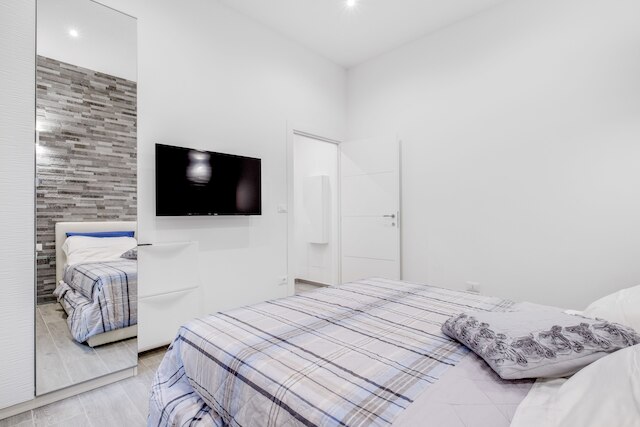 ボログニーナ チントロ スタツィオーネ アパートメント