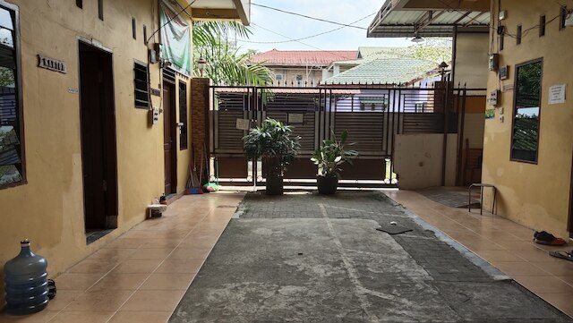 イエロー ハウス