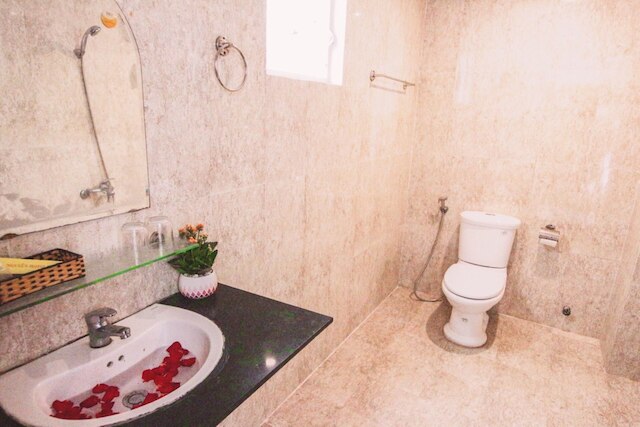 グエン ホテル アンド ホームステイ